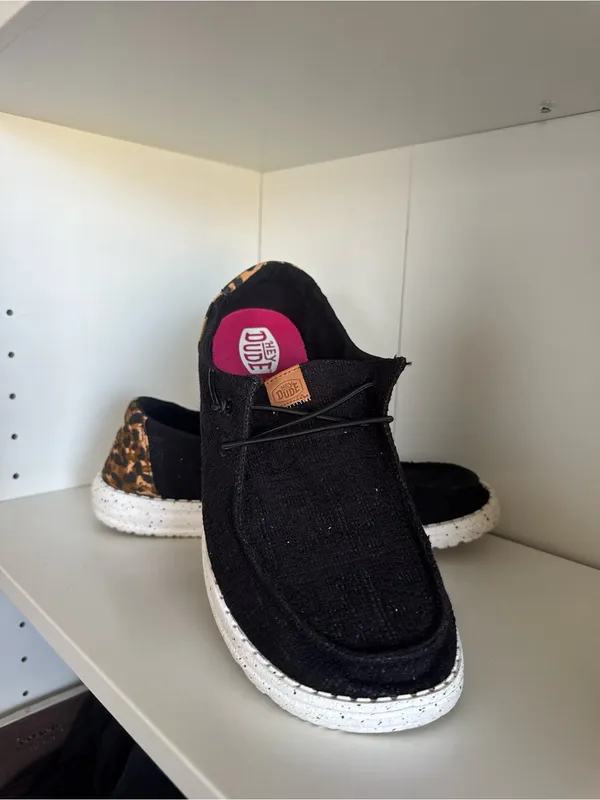 Hey Dude Women's Black And Leopard Shoes - Image 3