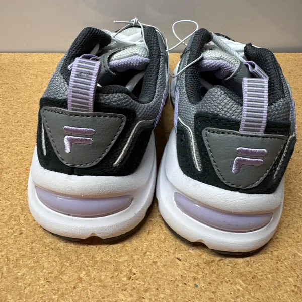 fila women's sneakers size 6 - Image 4