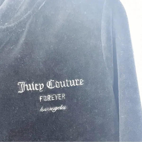 JUICY COUTURE x FOREVER 21 Black Velvet Velour 2 Piece Track Suit, Size Medium - Image 4