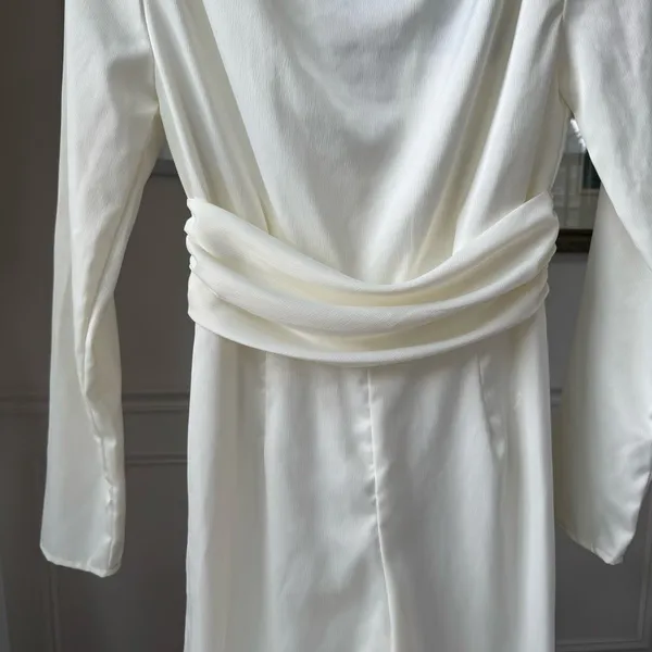 NWT PrettyLittleThing Ivory Satin High Neck Jumpsuit 6 - Image 4