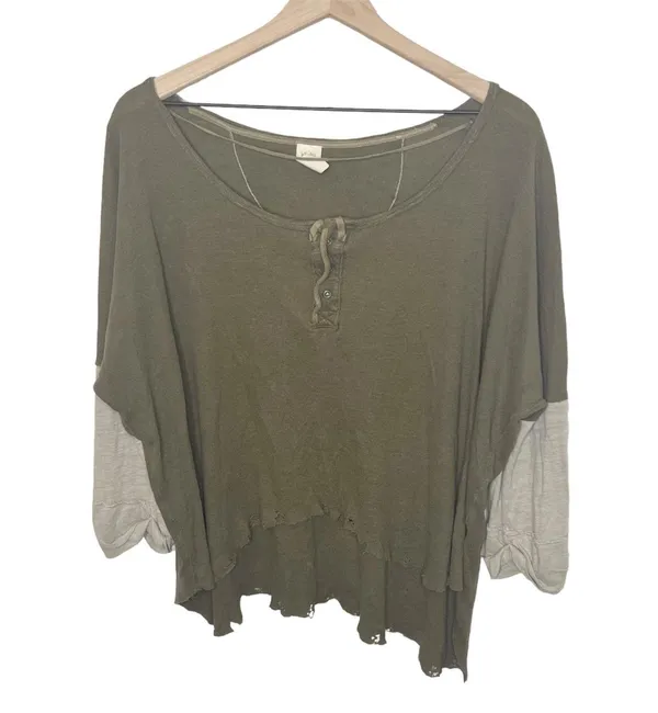 FREE PEOPLE Women's Small Star Oversized Henley Top Army Green Boho Distressed - Image 2