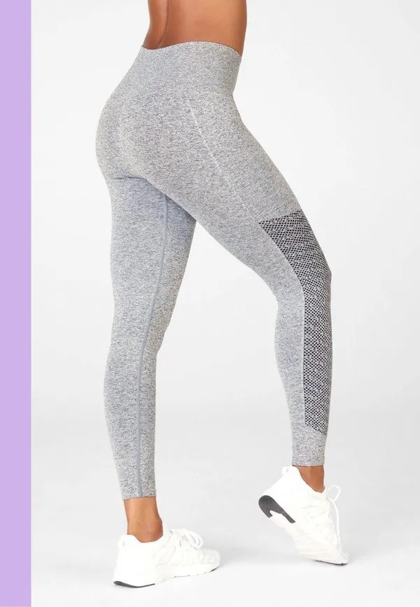 NEW Fabletics Sync Seamless High-Waisted 7/8 Legging - Image 3