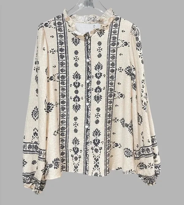 Atzbranding Boho Floral Long Sleeve Blouse in Cream - Image 2