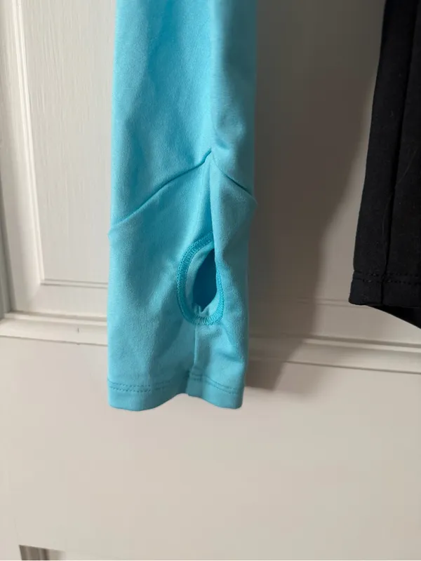 PINK Victoria's Secret Turquoise Blue Ultimate T‑Shirt Size Small - Image 2