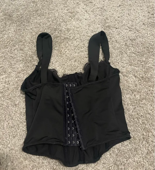 Amazon Corset Top Black - Image 2