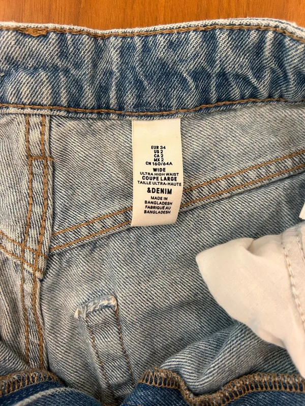 H&M Jeans High-Waisted Mom - Image 9