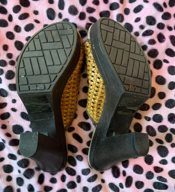 Mudd Vingage  Clogs/Heels - Image 3