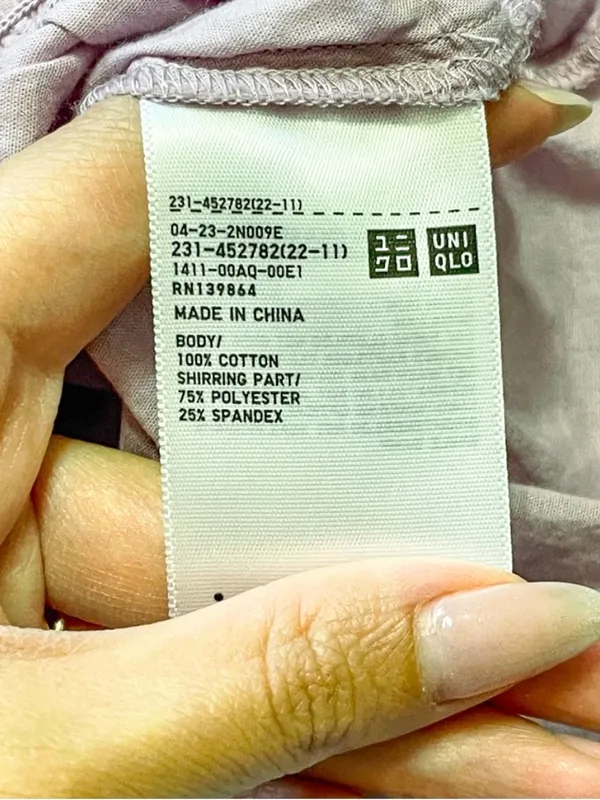Uniqlo Puff Sleeve Blouse Size S in Purple - Image 4