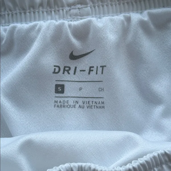 NWOT Nike DRI-FIT Women's White Running Athletic Gym Workout Shorts size S - Image 3
