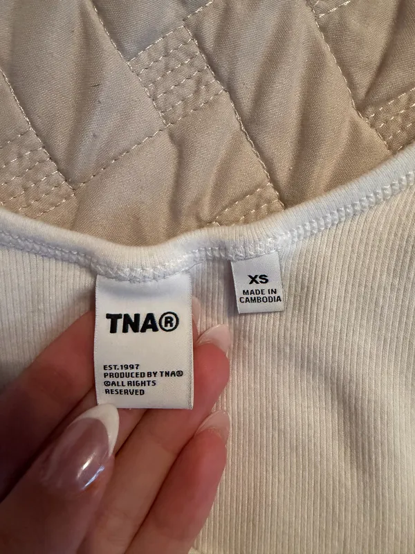 TNA Aritzia Tank Top Crop Ribbed - Image 2