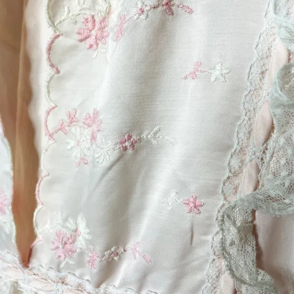 Vintage Pink Satin Long Nightgown Modest Sleepware Embroidered Pockets u Size L - Image 8