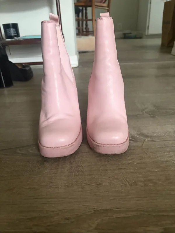 Steve Madden Pink Platform Boots - Image 4