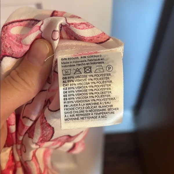 NWT H&M Pink and White Floral Dress - Image 5