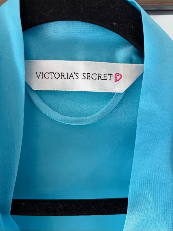 Vintage Victoria's 1996 Blue Kimono Robe One Size with belt Classic - Image 2