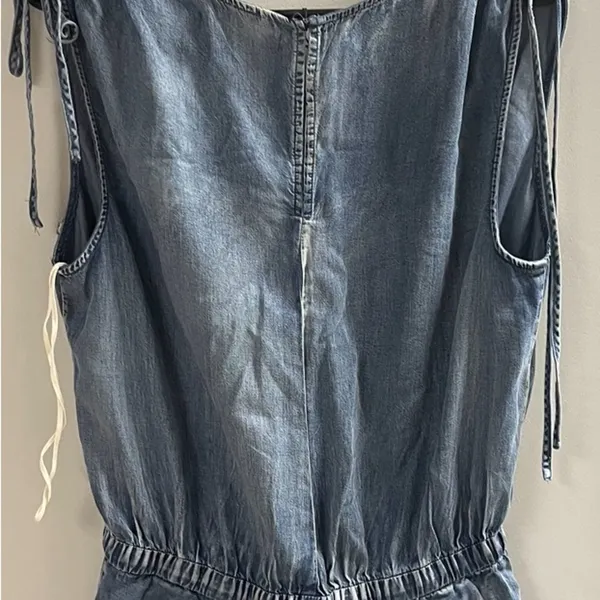 New with Tags Mustard Seed Denim Romper Size Small - Image 2