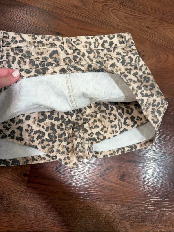 NWOT Stradivarius Denim Skort - Image 6
