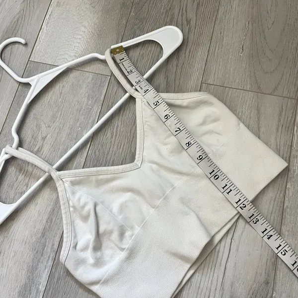 Alo Delight Bralette pullover longline sports bra White (medium) athleisure gym - Image 6