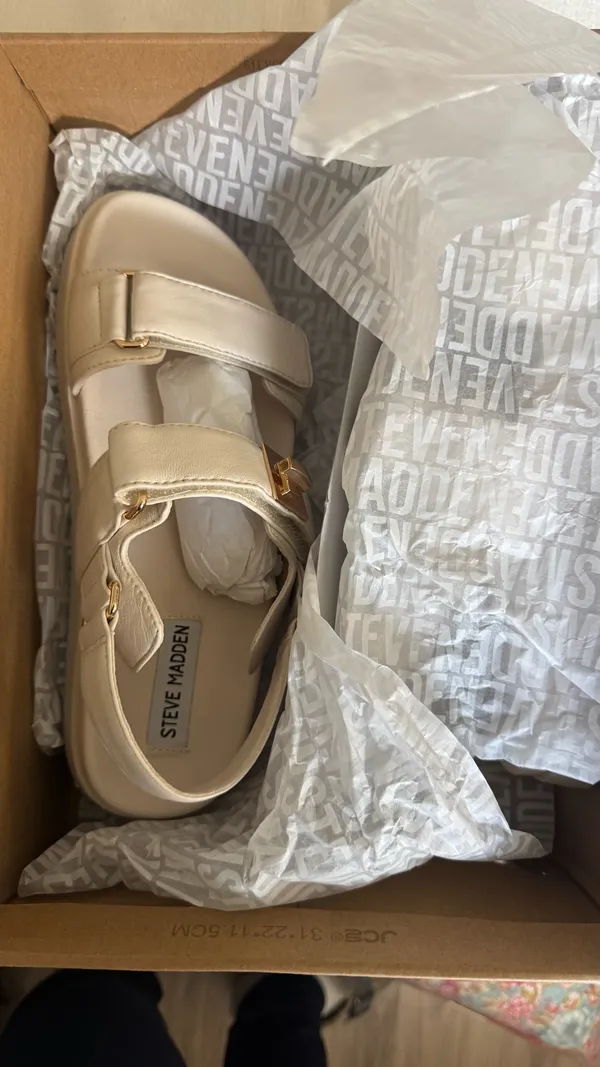 Steve Madden Sandals - Image 4
