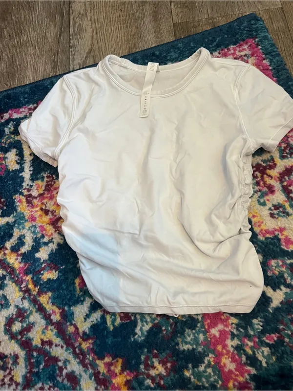 Lululemon ruched side tee size 2 - Image 7