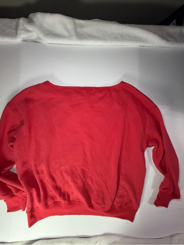 The Vinyl Icons Red Crewneck Sweatshirt like new, small pinhole - Image 7