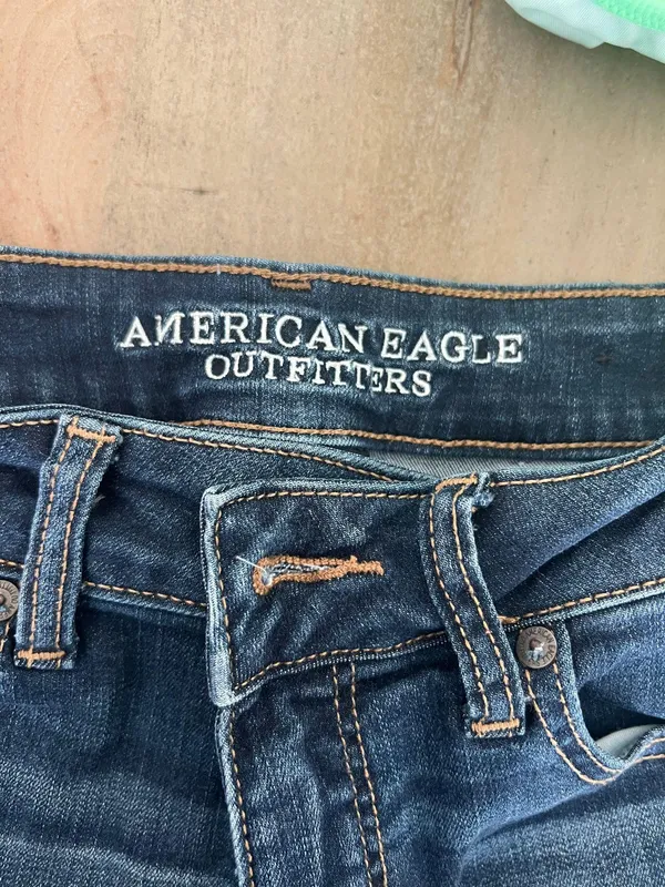 American Eagle Outfitters Shorts - Image 3