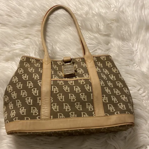 Vintage Dooney & Bourke Logo Bag Brown Beige Bag Fabulous size 16” long 10” W - Image 2