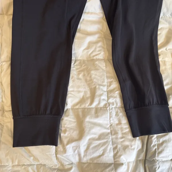 lululemon navy Black leggings Size 2 With Banded Bottom - Image 3