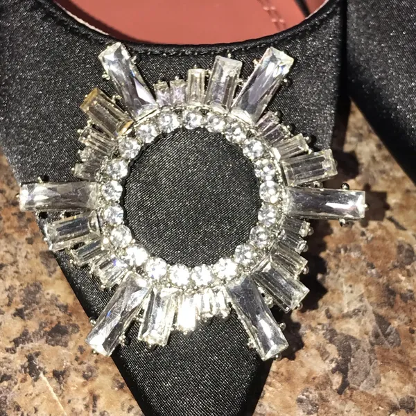 Heels-dressy with sparkels. Size 8 - Image 2