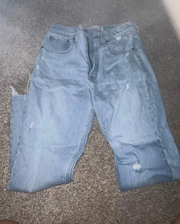 Abercrombie Mom Jeans - Image 2