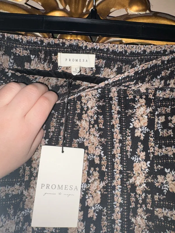 Lane 201 Boutique Mesh Pants - Image 4