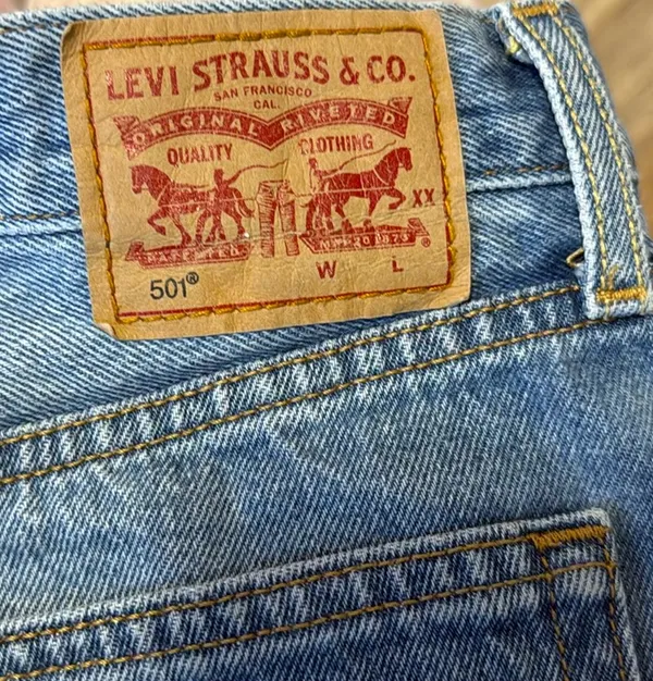 Levi’s 501 Shorts Jean Denim Women’s - Image 3