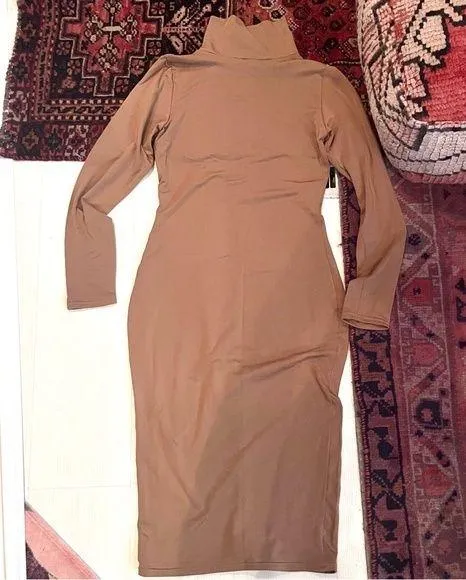 Turtleneck midi sweater dress Tan Size L - Image 2