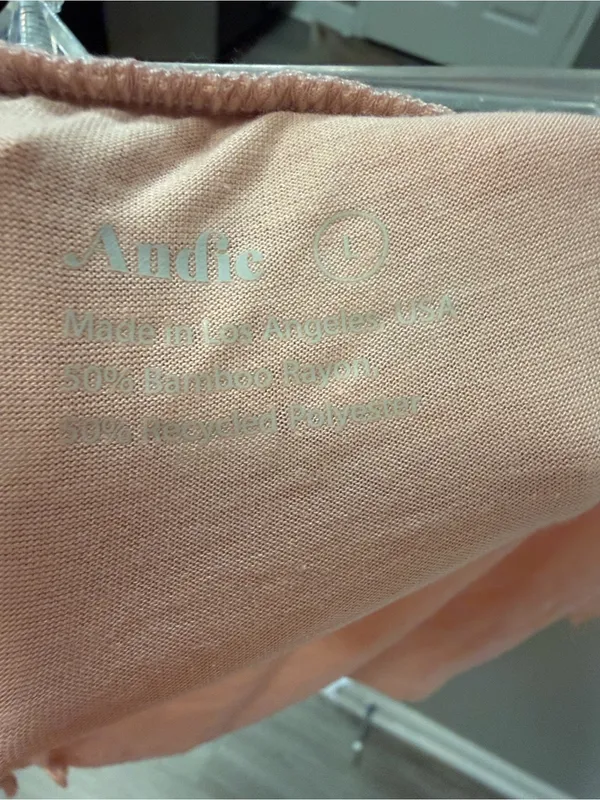 NWT Andie The Short Bamboo Jersey Pull On Drawstring Waist blush Women's Size L - Image 5
