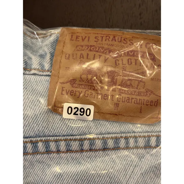 Vintage 1998 Levi's Denim Shorts Size 8 Light Wash High Waisted 550 Relaxed Fit - Image 11