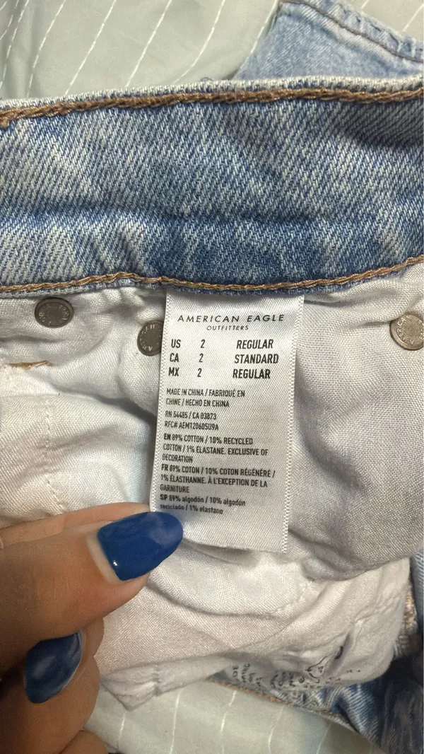 American Eagle Jeans - Image 5