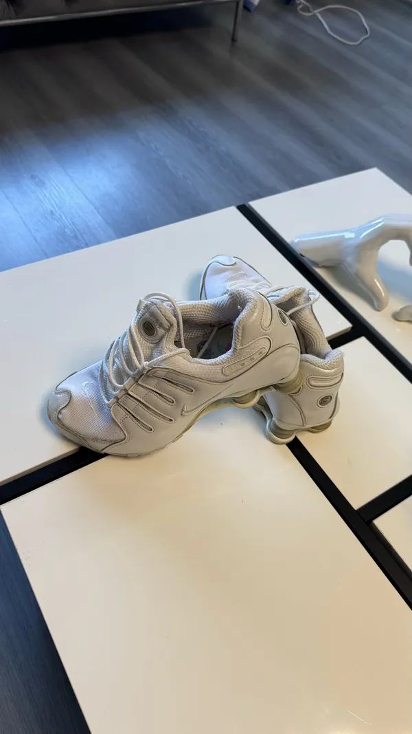 Vintage Nike Shox NZ "White Metallic Silver" - Y2K Aesthetic - Women's Size 9 / EUR 40.5 - Image 11