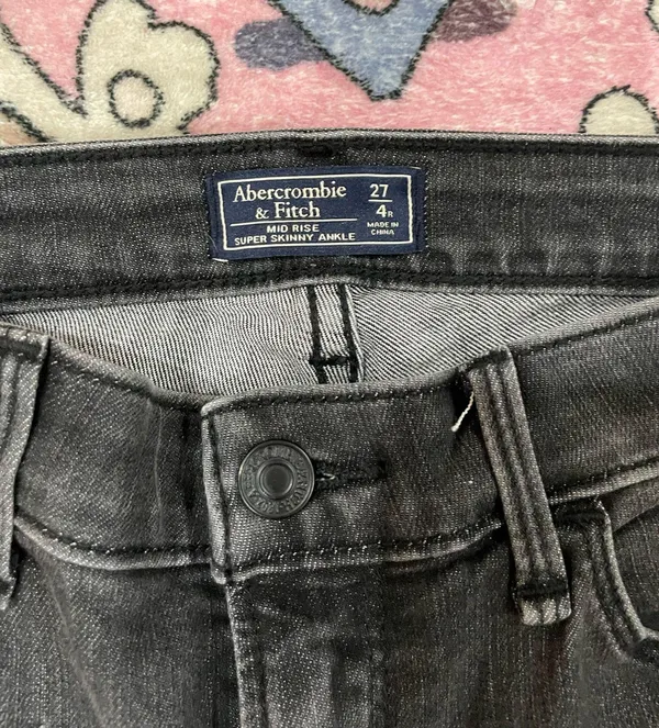 Abercrombie Jeans Straight star Gray Size 27 - Image 4