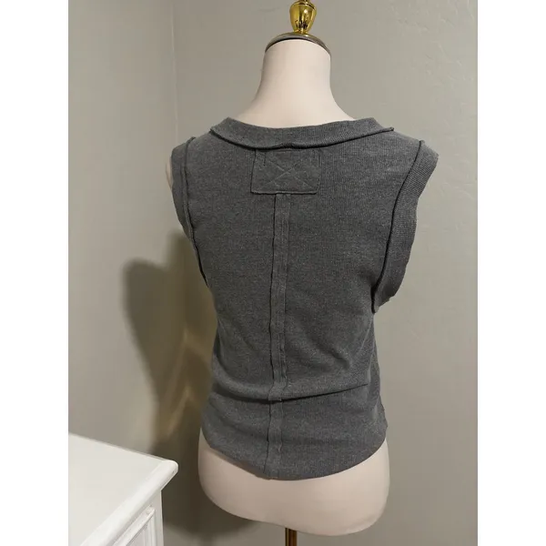 We The Free Free People Grey Ribbed Muscle Tank Top Large Raw Hem‎ Sleeveless - Image 3
