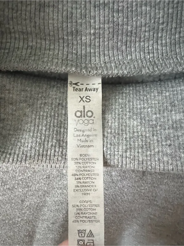 ALO Yoga Light Gray Turtleneck Sweatshirt - Image 5