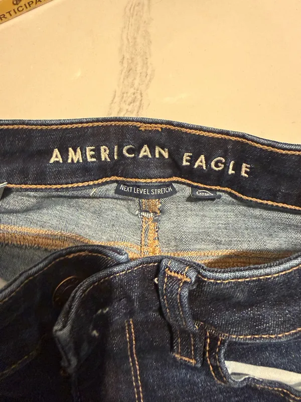 American Eagle Jeans Outfitters - Image 5