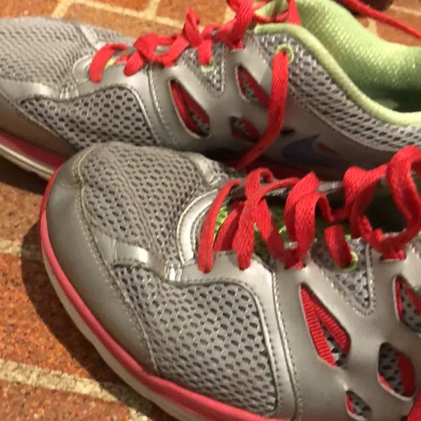 Nike Women’s Dual Fusion Lite Sneakers - Image 2
