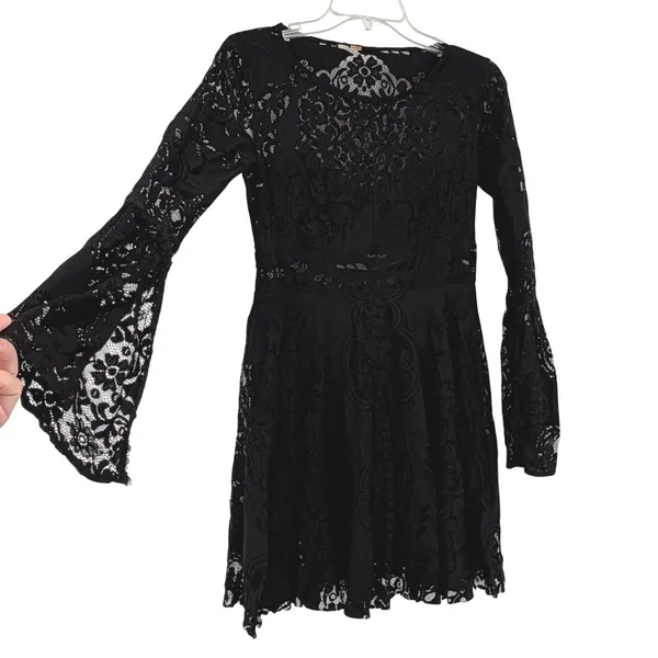 Free People Lovers Folk Song Dress Size 2 Black Lace Bell Sleeve Cutout Back - Image 3