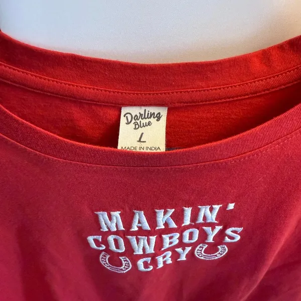 Darling Blue NWOT “Making cowboys cry” Tshirt size large - Image 3