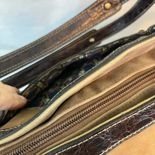 Franco Sarto Brown‎ Suede/Leather Purse With Inside Smartlyte 12.5”X15” Preowned - Image 10