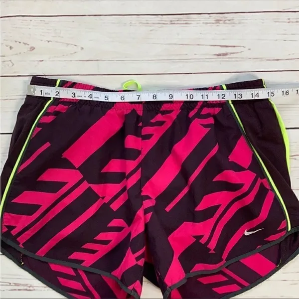 Nike Dri-Fit Running Shorts Size Medium - Image 7