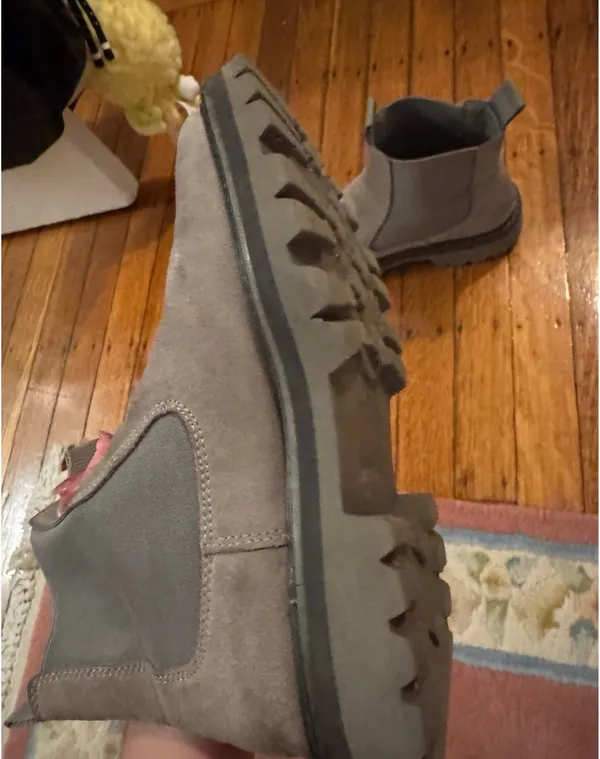 Waterproof Dolce Vita Chelsea Boots - Image 4