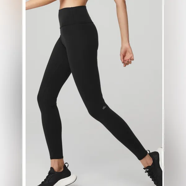 Alo Yoga NWOT High Waisted Airbrush Leggings Black Size XS - Image 2