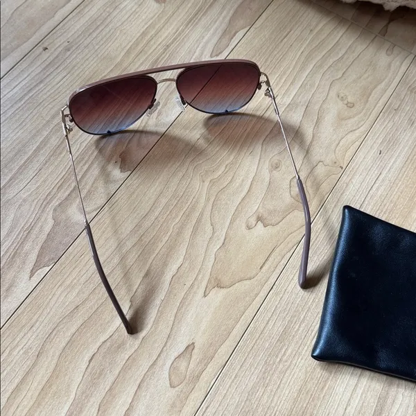 Quay NWOT high key twist Sunglasses - Image 3