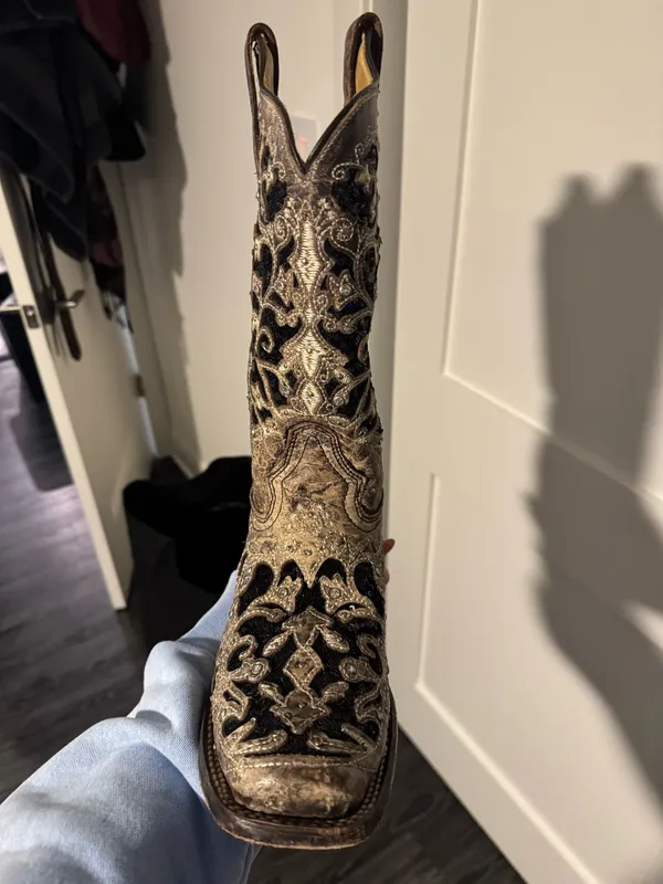 Corral boots size 10 boots - Image 2