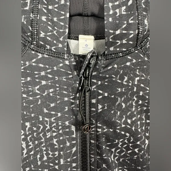 Lululemon Daily Practice Jacket Womens 4 Black Gray Print Hooded Full Zip‎ - Image 10